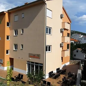 **casa Del Sole** Ostello